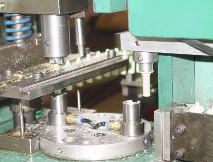 Spindle Wiper Assembly Machine