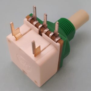 Horizontally mounted HR switch